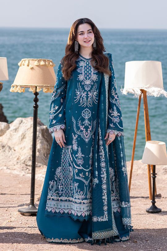Heavy embroided dhanak 3pc Suit